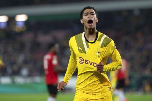 Dortmund avanza a segunda ronda de Copa de Alemania