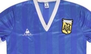 La camiseta con la que Maradona ganó el Mundial México86 regresa a Argentina