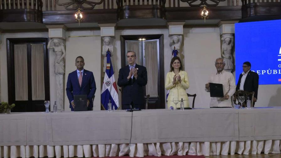 Abinader anuncia RD$24 mil millones para construir, equipar y remodelar escuelas y politécnicos