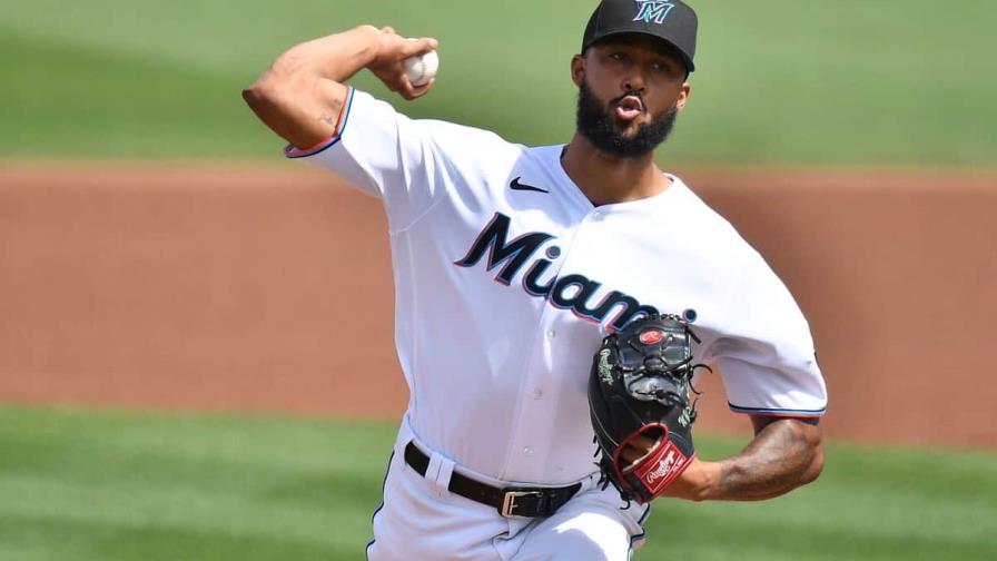 Sandy Alcántara gana el premio Juan Marichal, al mejor dominicano en la MLB Sandy Alcántara gana el premio Juan Marichal, al mejor dominicano en la MLB