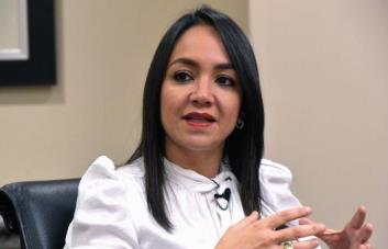 Senadora Faride Raful sale en defensa de ley de Fideicomiso Público