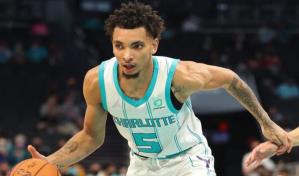 Un NBA tan borracho que tardaron una hora con bocinas para despertarlo en su carro