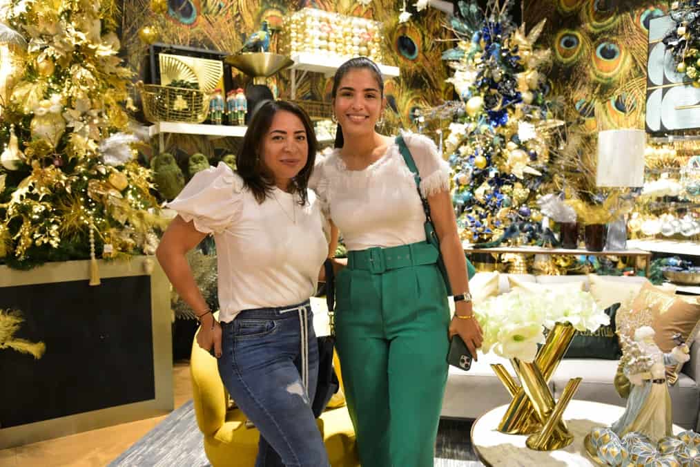Eva Peña y Carolina Morales.