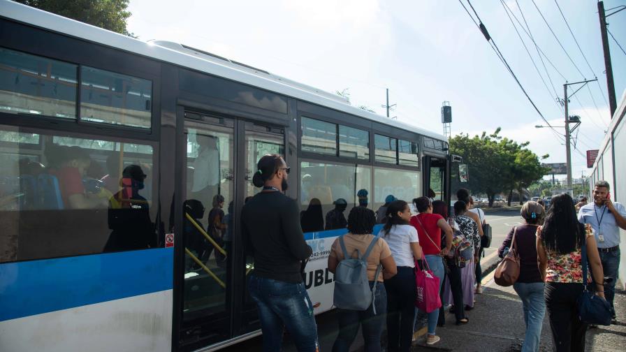 Corredores de autobuses del GSD transportan 40,000 pasajeros al día, pero no alcanzan la meta