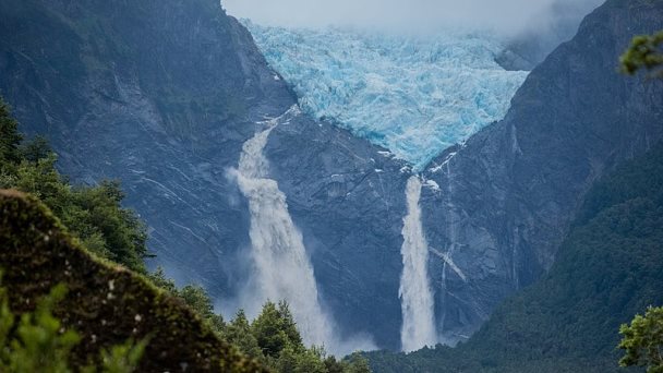 Glaciar Colgante Queulat de Chile sufre segundo desprendimiento en pocas semanas