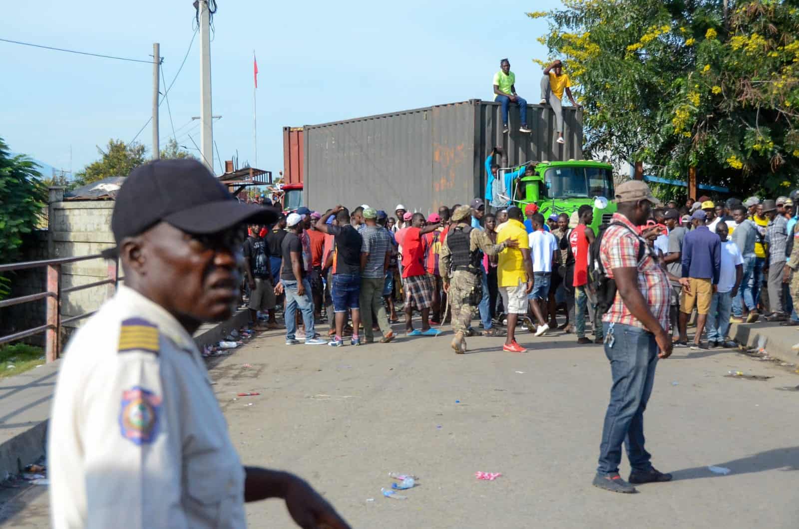 Nacionales haitianos en la frontera 