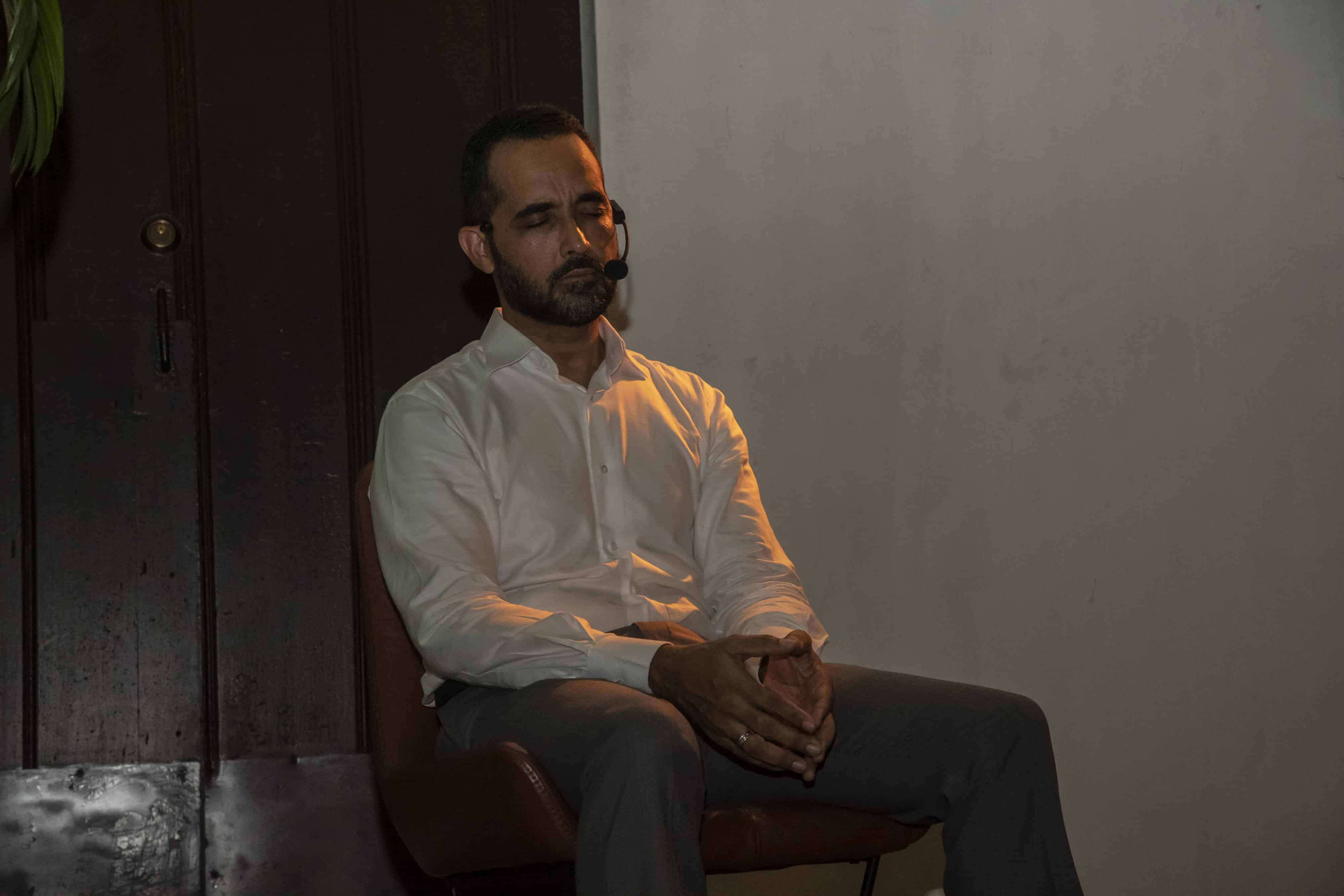 Guillermo Sterling Montes De Oca.