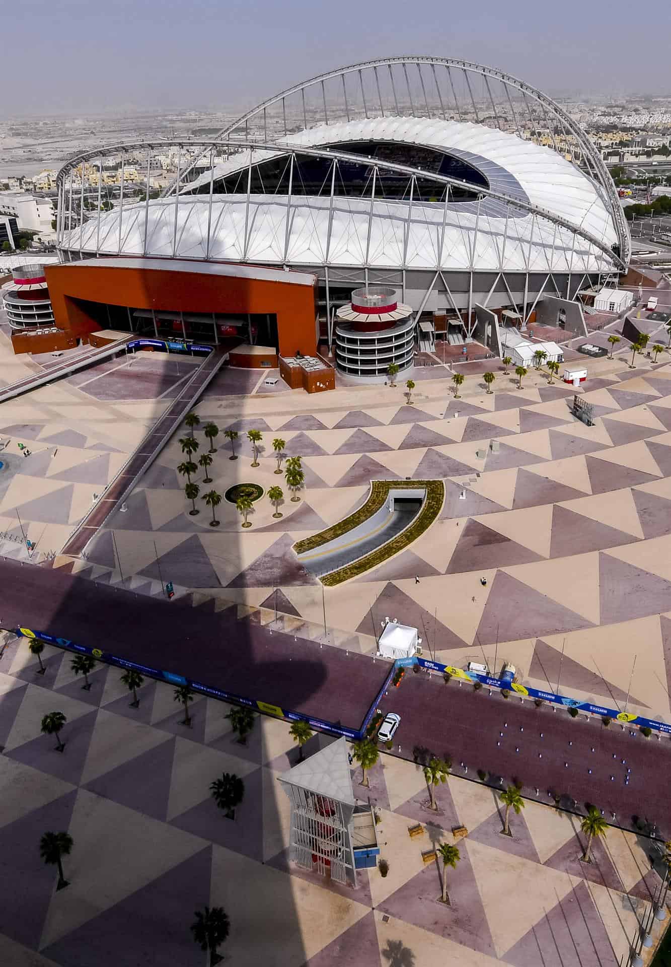 Foto tomada el 17 de octubre de 2022 del Estadio Internacional Khalifa en Doha, Qatar. El recinto de 45.416 asientos albergará 6 partidos de la fase de grupos, un partido de octavos de final y el partido por el tercer puesto.