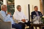 Félix Jiménez presenta álbumes II y III de su producción de poemas musicalizados Félix Jiménez presenta álbumes II y III de su producción de poemas musicalizados