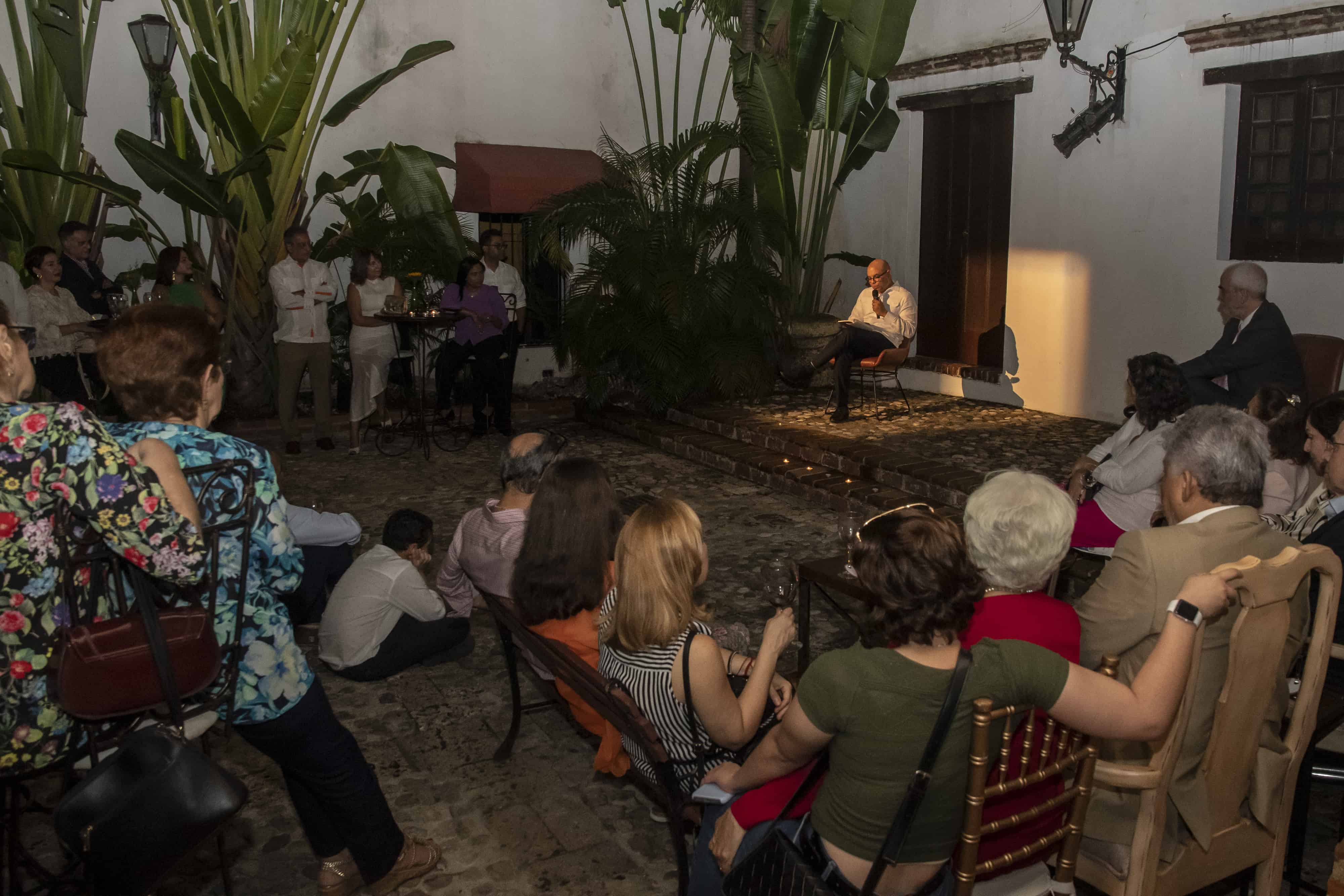 Asientes en el evento. 