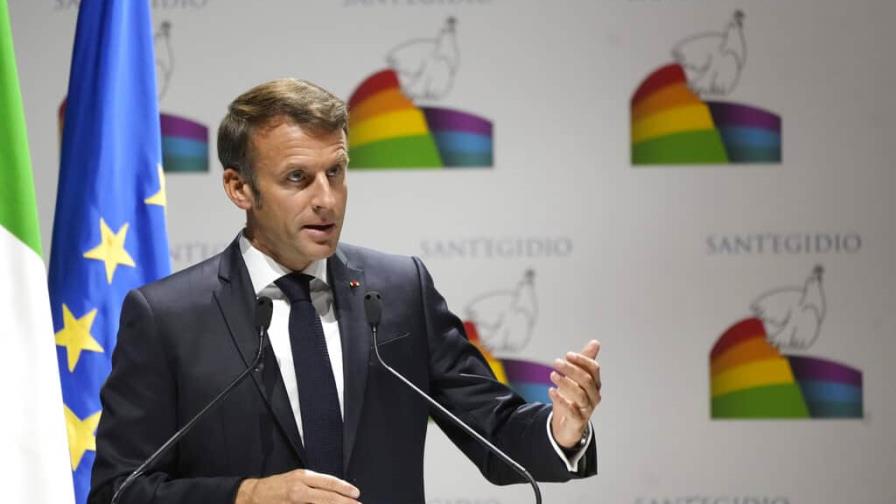 Macron dice que depende de Ucrania decidir el momento de la paz