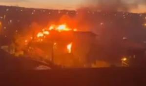 Un avión ruso de combate cae sobre un edificio en Siberia