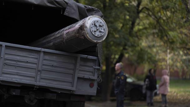 Rusia afirma que Ucrania entró en fase final para fabricación de su bomba sucia