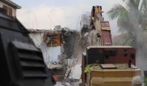 Policía haitiana derriba casa del líder de la pandilla Tizo
