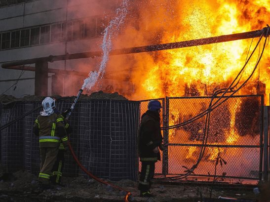 Ucrania sufrió 85 ataques en instalaciones eléctricas, 51 solo en octubre