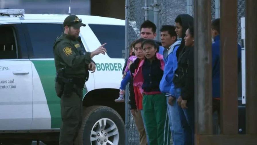 EEUU bate récord con más 2.7 millones de detenciones de migrantes en un año EEUU bate récord con más 2.7 millones de detenciones de migrantes en un año