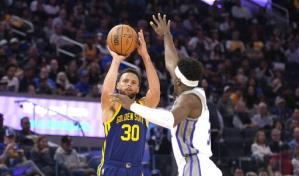 Stephen Curry anota 33 puntos y Warriors vencen a Kings