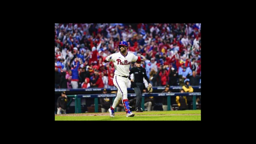 El bate de Bryce Harper pone a vibrar a Filadelfia El bate de Bryce Harper pone a vibrar a Filadelfia