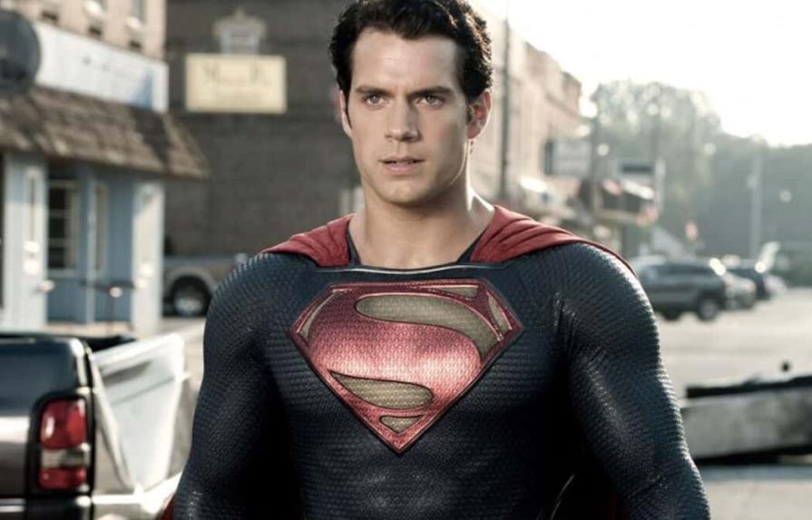 Henry Cavill confirma que volverá a dar vida a Superman