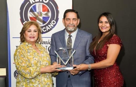 Herencia Hispana premia a los dominicanos destacados en NY