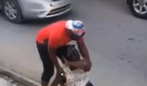 Hombre abofetea mujer mientras le advierte: Yo soy un t&iacute;guere, yo peleo con hombres