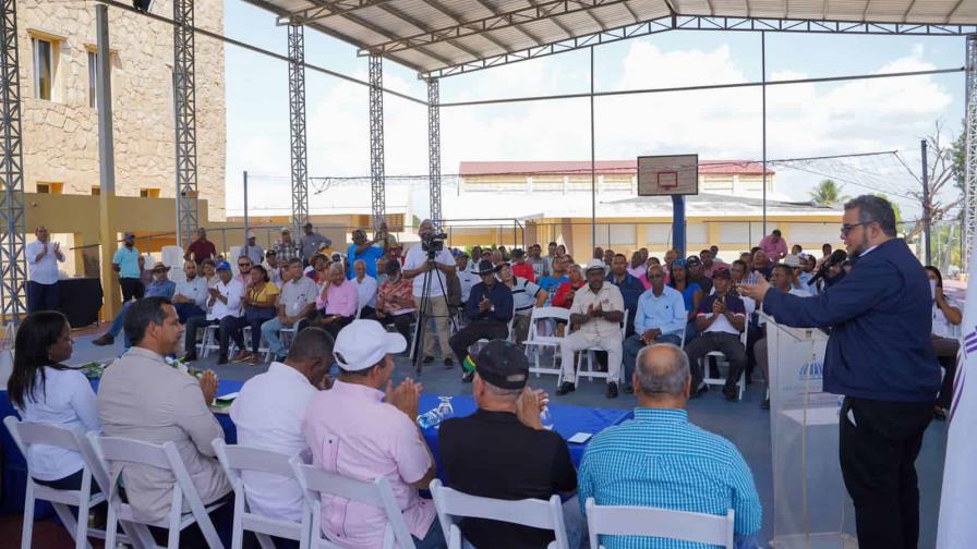 El FEDA financia RD$30 millones a criadores ovinos caprinos en la provincia Elías Piña El FEDA financia RD$30 millones a criadores ovinos caprinos en la provincia Elías Piña