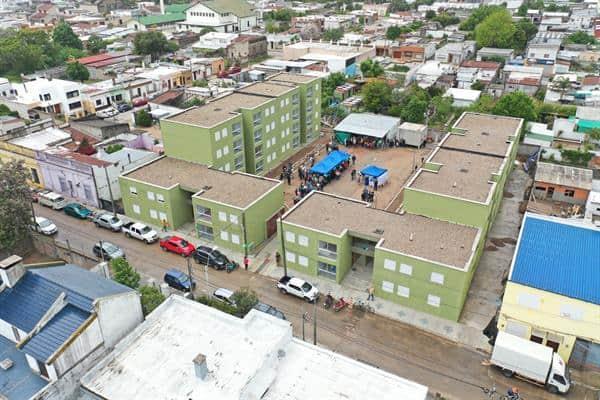 Único en Latinoamérica, plan uruguayo de vivienda sindical entrega 2,000 casas
