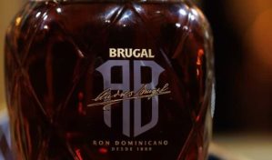 Brugal lanza ron de 2,800 dólares la botella
