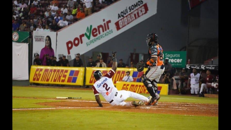 Juan Francisco dispara jonrón por el central y Gigantes vencen a Toros