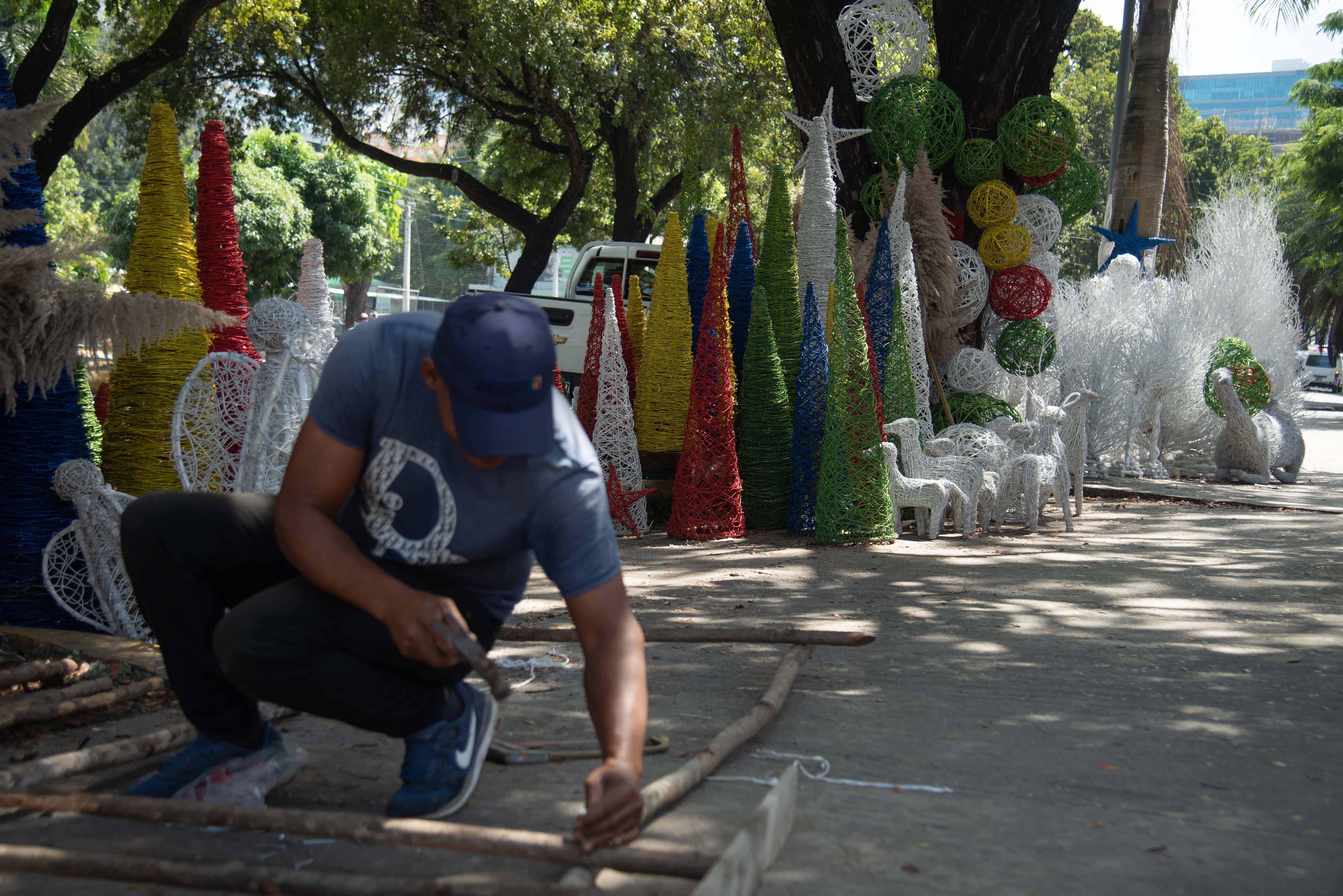 Los vendedores se ubican poco a poco.