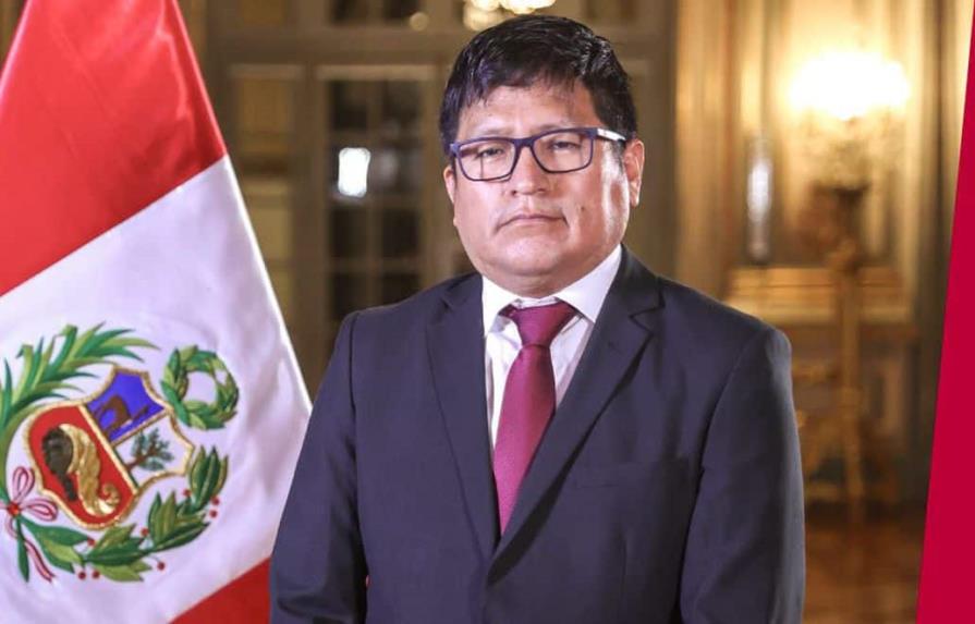 Investigan ministro de Pedro Castillo por posible corrupción