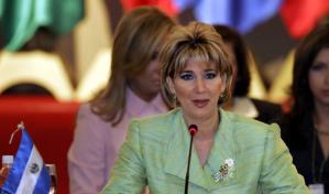 Tribunal anula condena de exprimera dama salvadoreña
