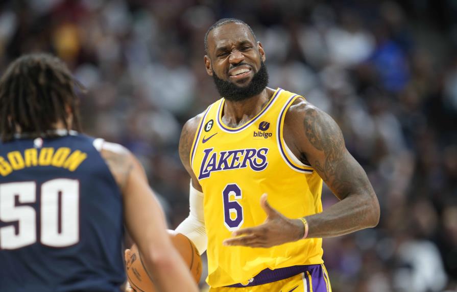 VIDEO | Nueva derrota de Lakers lo pone 0-4; Jokic sobresale y Nuggets vencen