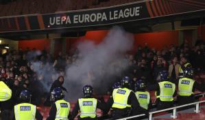 UEFA sanciona a PSV por conducta de aficionados ante Arsenal