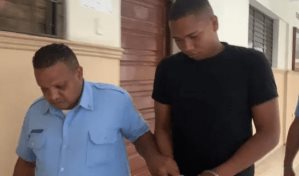 Impedimento de salida y presentación periódica para agente de la Digesett que hirió director distrital 