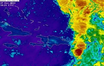 Este jueves y viernes continuarán aguaceros por vaguada y onda tropical