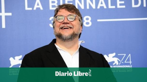 <div>Guillermo del Toro presenta a distancia 