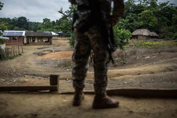Conflicto armado en Colombia deja 95,000 confinados en lo que va de 2022