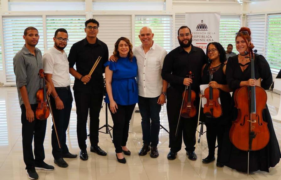 Programa Supérate inaugura espacio creativo de música y canto en La Nueva Barquita