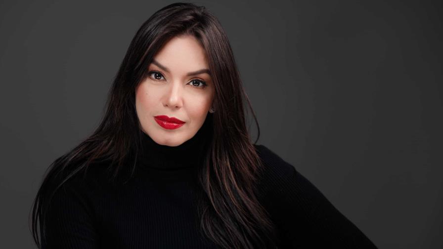 Hony Estrella honrada por nominación como “Influencer Latina del 2022” Hony Estrella honrada por nominación como “Influencer Latina del 2022”