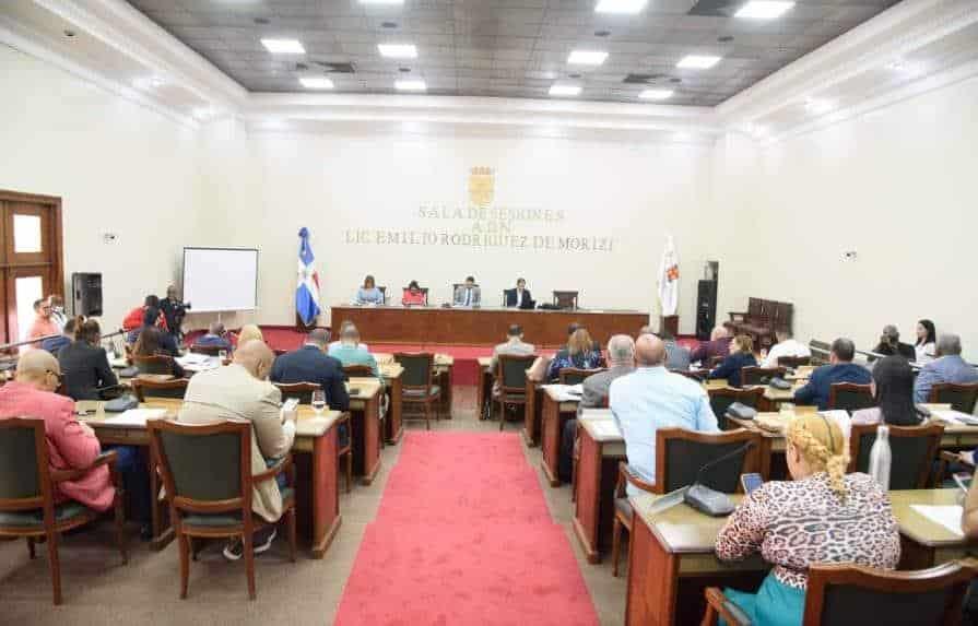 Regidores de la Fuerza del Pueblo se retiran sin fecha del Concejo del Distrito Nacional