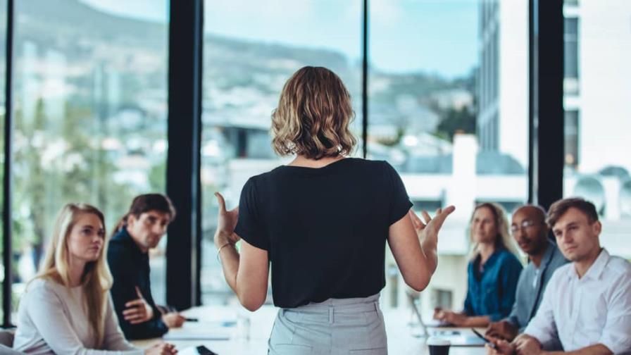 Seis ideas de liderazgo que te enseñarán a trabajar en equipo Seis ideas de liderazgo que te enseñarán a trabajar en equipo