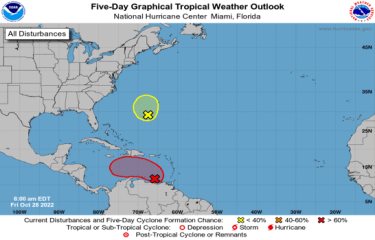 Autoridades vigilan sistema en mar Caribe que podría convertirse en depresión tropical este fin de semana