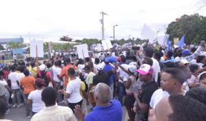 Actividad del presidente en Barahona se convierte en mitin reeleccionista