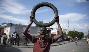 Haití: 96,000 huyen de sus hogares debido a violencia