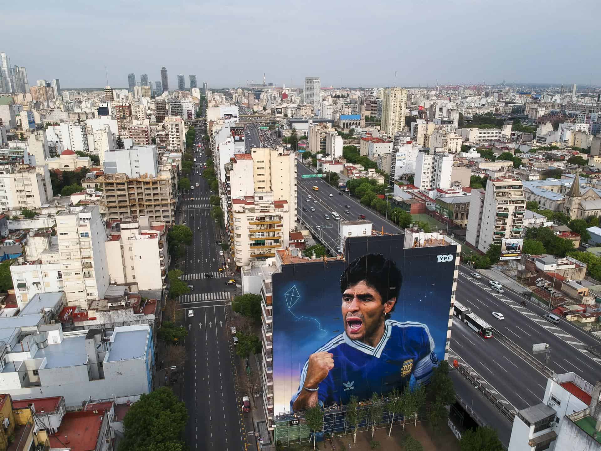 Vista del mural en honor a Diego Armando Maradona realizado por Martín Ron, el 28 de octubre de 2022 en Buenos Aires (Argentina). La muerte de Diego Armando Maradona propició infinidad de homenajes por toda Argentina.