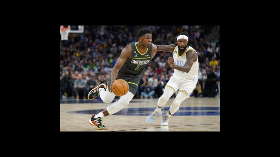 Karl Towns anota 21 y los Wolves extienden pésimo inicio de Lakers