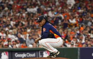 Framber Valdez es el primer abridor zurdo criollo que gana en la Serie Mundial