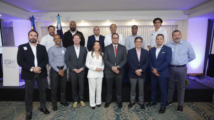 Gobierno da a conocer reglamentos para la movilidad eléctrica en RD Gobierno da a conocer reglamentos para la movilidad eléctrica en RD