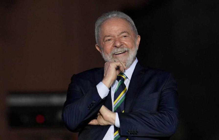 Lula da Silva lidera con un 53.9 %, según primer escrutinio en Brasil